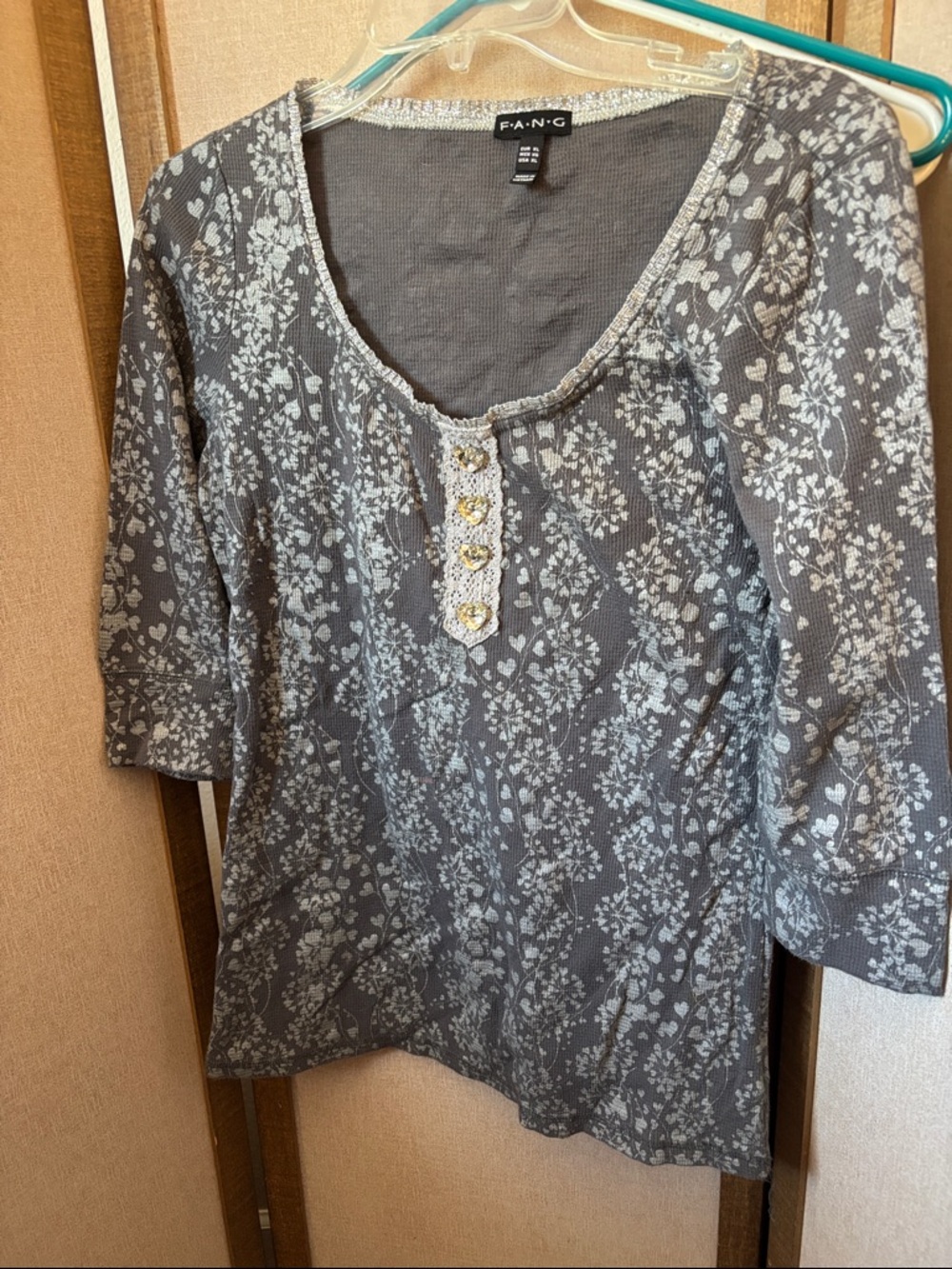 FINAL MARKDOWN FANG Gray Floral Henley Tunic with Decorative Buttons XL